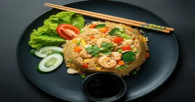 Easy halal dinner recipes for the whole family with chicken, rice, and vegetables